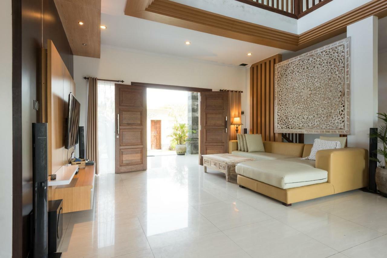 Villa Melasti Wardana อูลูวาตู ภายนอก รูปภาพ
